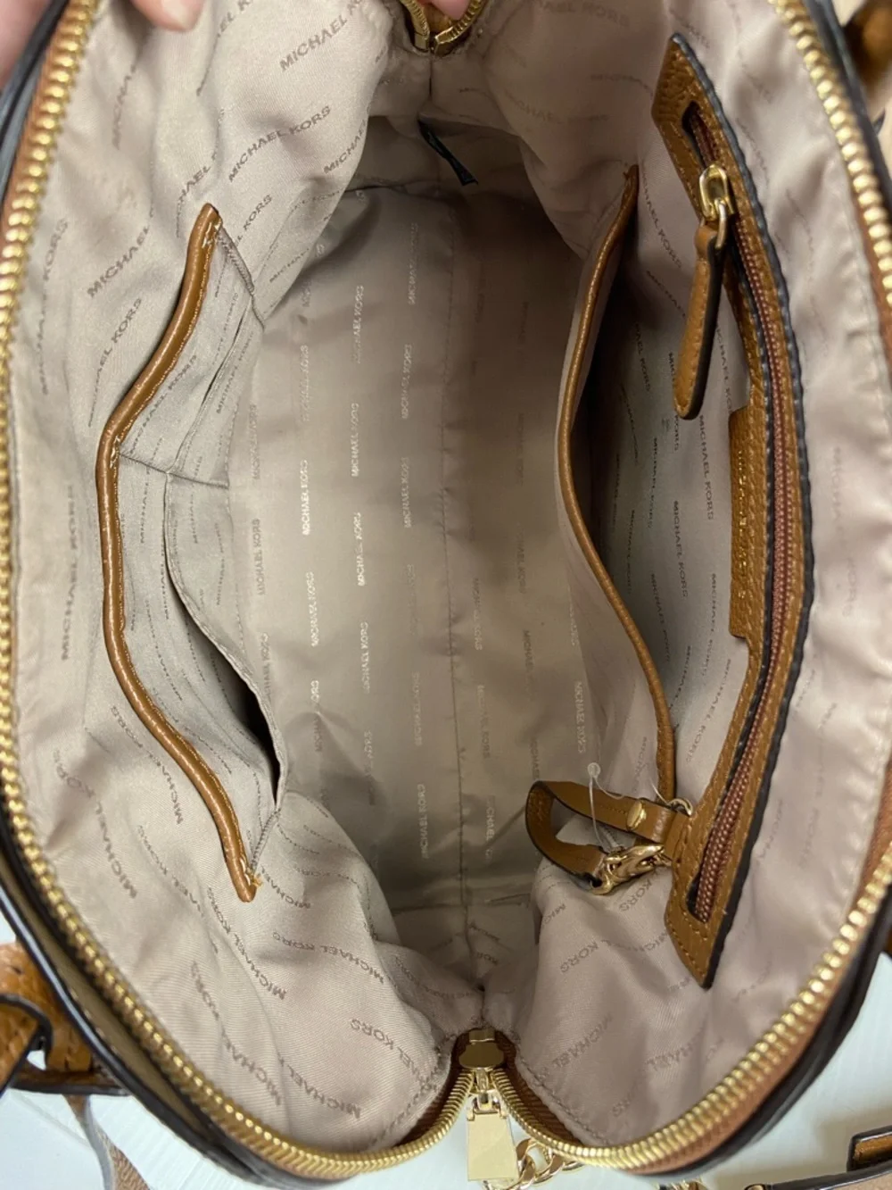 Michael Kors Mercer Medium Dome Satchel Luggage Pebbled Leather Crossbody Bag